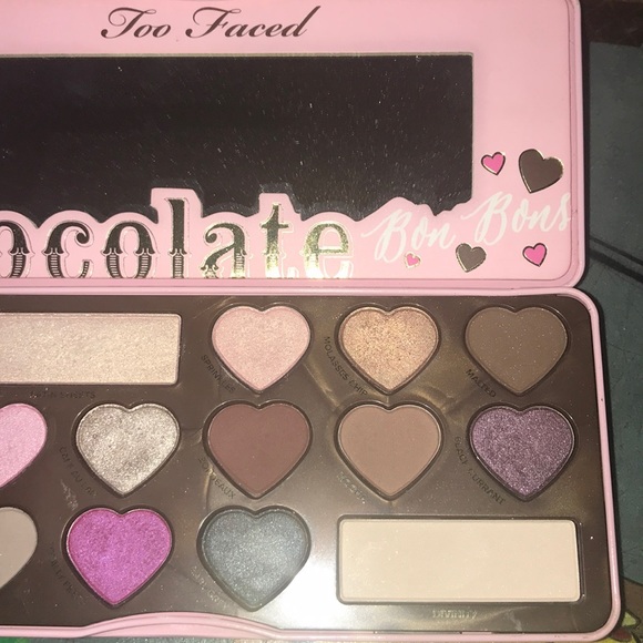 Too Faced Chocolate Bon Bons eyeshadow palette - Picture 5 of 5
